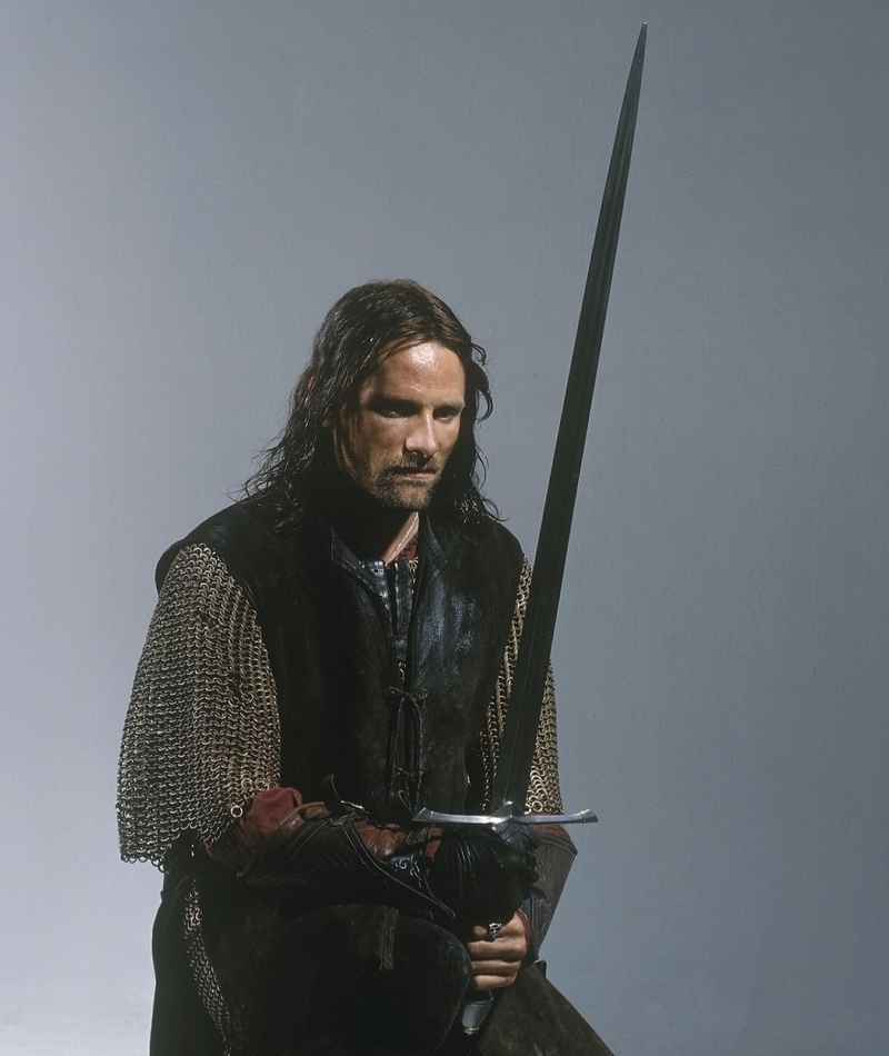 Aragorn’s Sword | MovieStillsDB