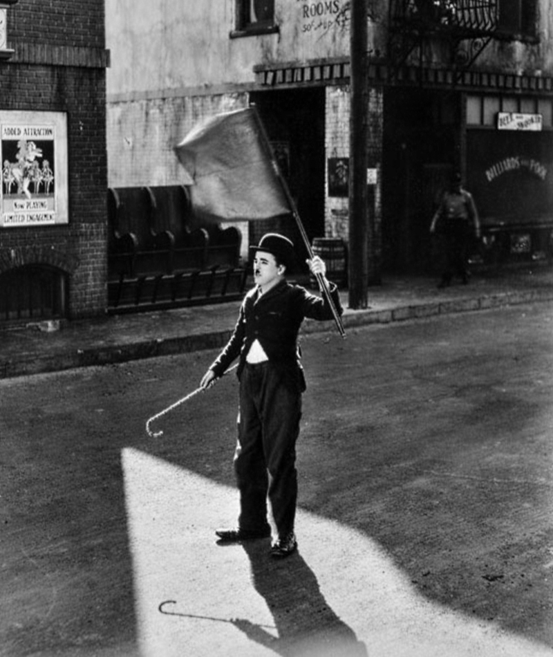 Modern Times (1936) - Charlie Chaplin’s Cane: $420K | MovieStillsDB 