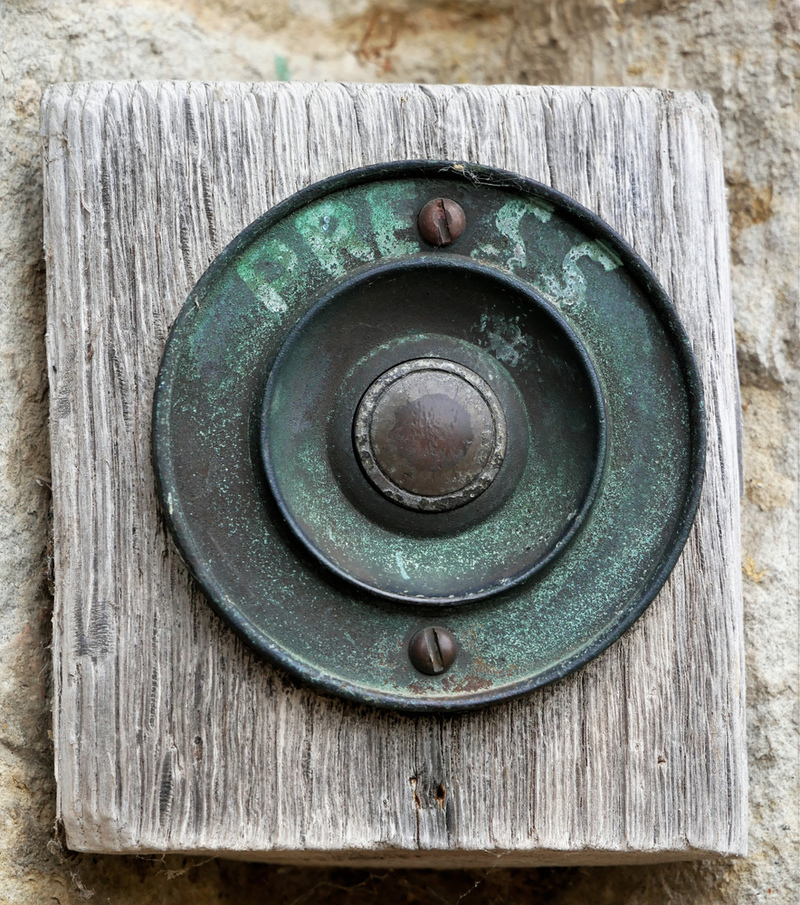 Younger People Don’t Really Use Doorbells Anymore | Shutterstock