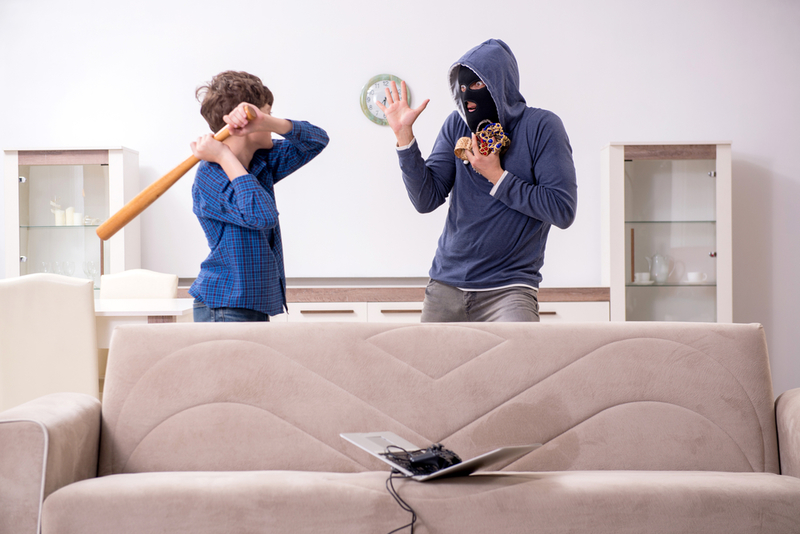 Come Up With a Burglar Defense Plan | Shutterstock