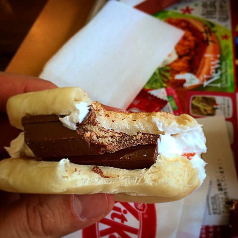 Kit Kat Sandwich | Instagram/@this_guy112