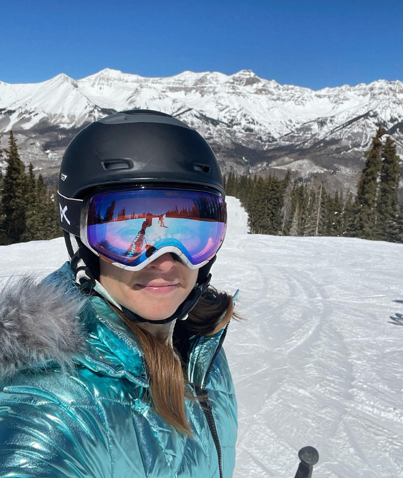She Loves to Ski | Instagram/@danicapatrick