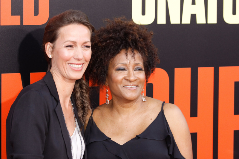 Alex Sykes y Wanda Sykes | Alamy Stock Photo by PictureLux/The Hollywood Archive 
