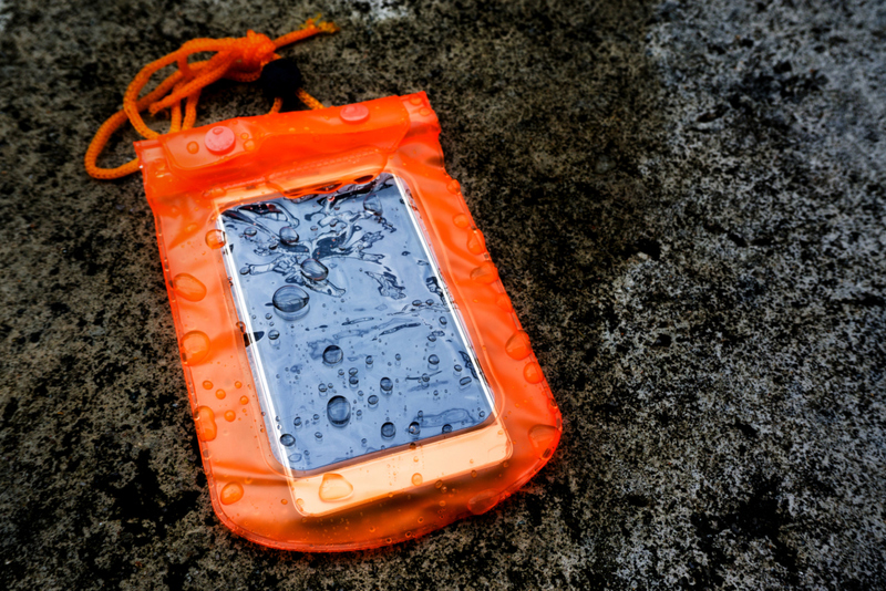 Burying Your Phone | Getty Images Photo by Chavapong Prateep Na Thalang