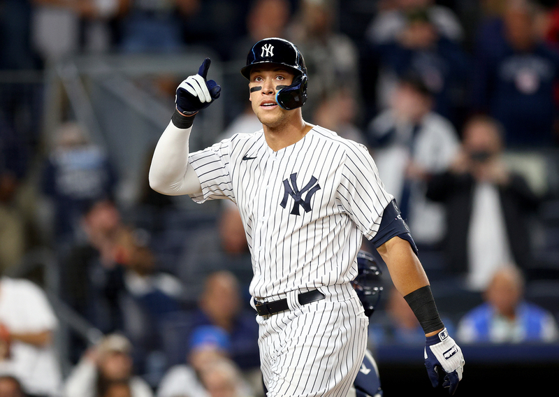 Aaron Judge – 6’ 7”, 282 lbs | Getty Images Photo by Elsa