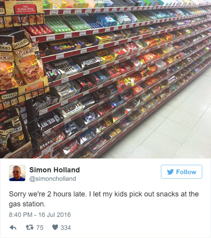 Snacks | Twitter.com/simoncholland