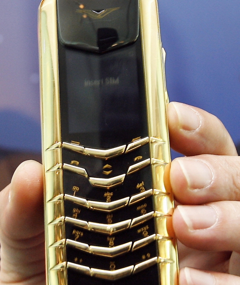 Puedes conseguir algunos de los teléfonos móviles más caros del mundo | Alamy Stock Photo