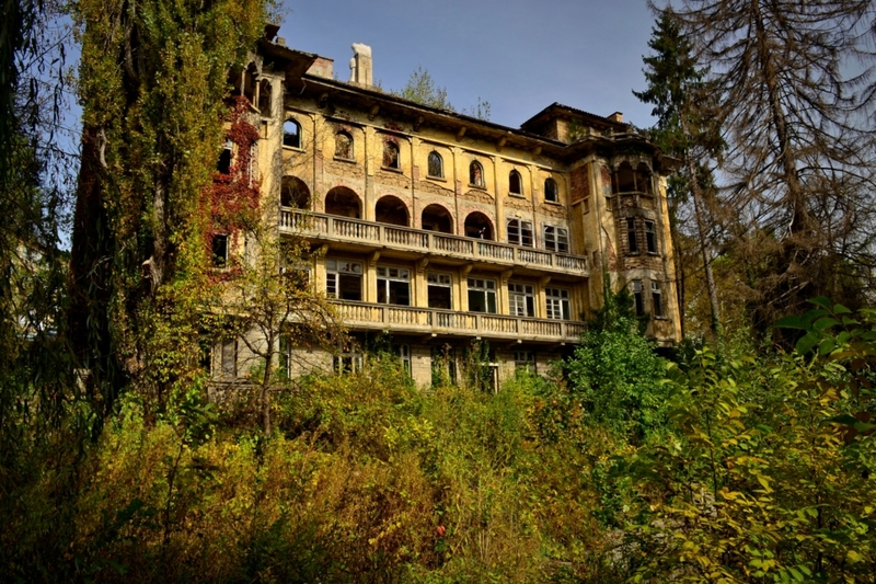 Abandoned House of Bulgarian Industrialist, Pencho Semov | Shutterstock