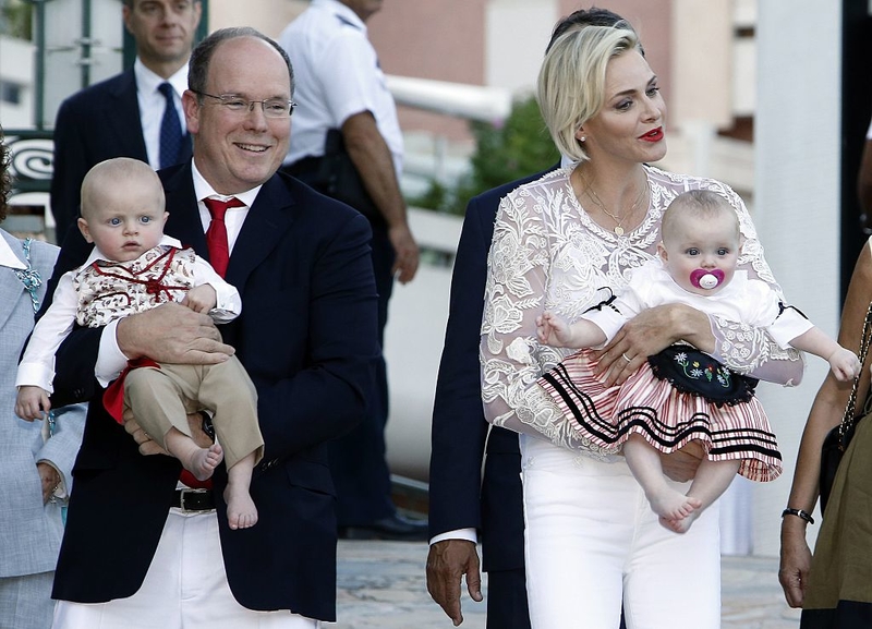 Príncipe Jacques y princesa Gabriella | Getty Images Photo credit should read ERIC GAILLARD/AFP