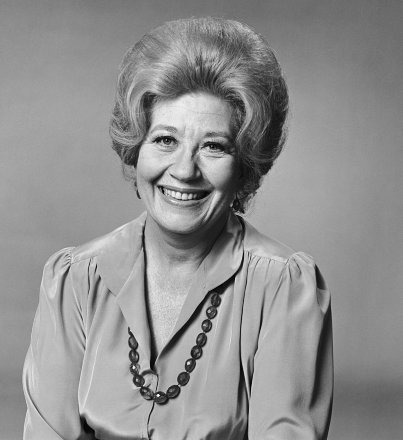 Charlotte Rae – Antes | Getty Images Photo by NBCU Photo Bank