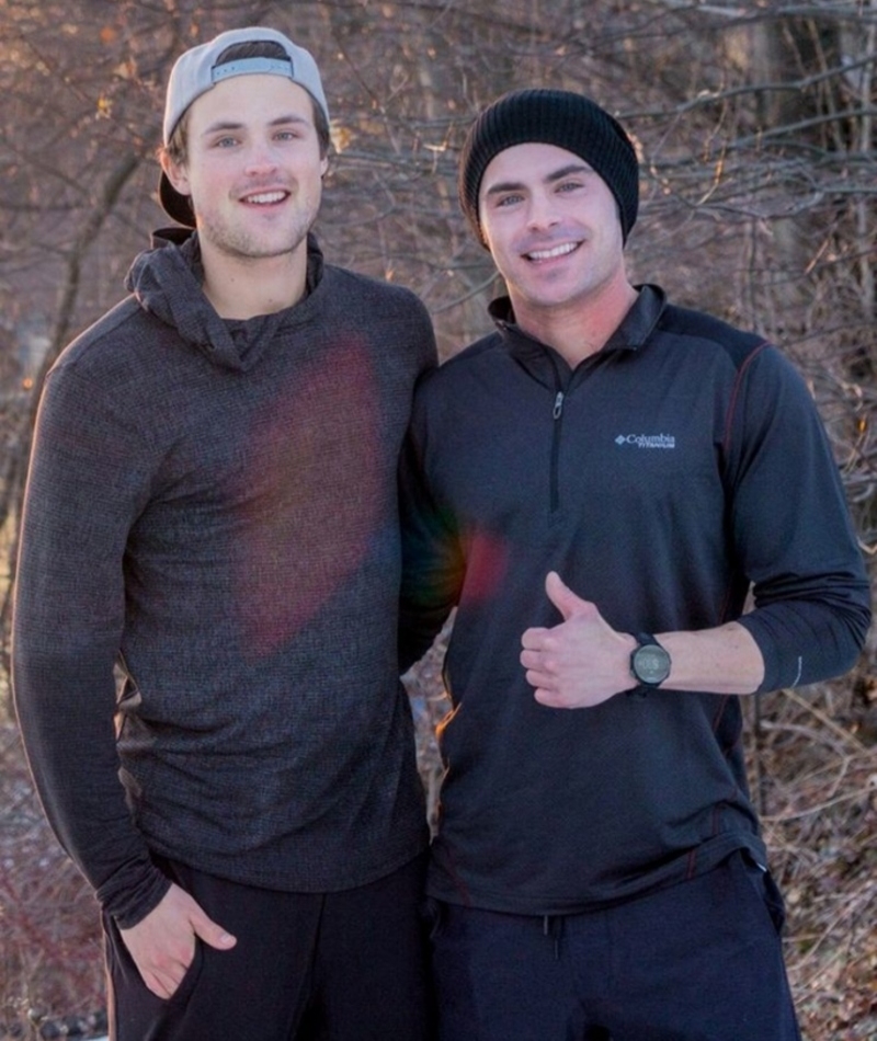 Zac Efron con su hermano Dylan | Instagram/@zacefron