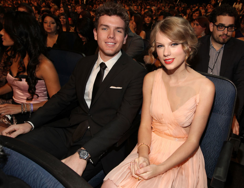 Taylor Swift con su hermano Austin | Getty Images Photo by Christopher Polk
