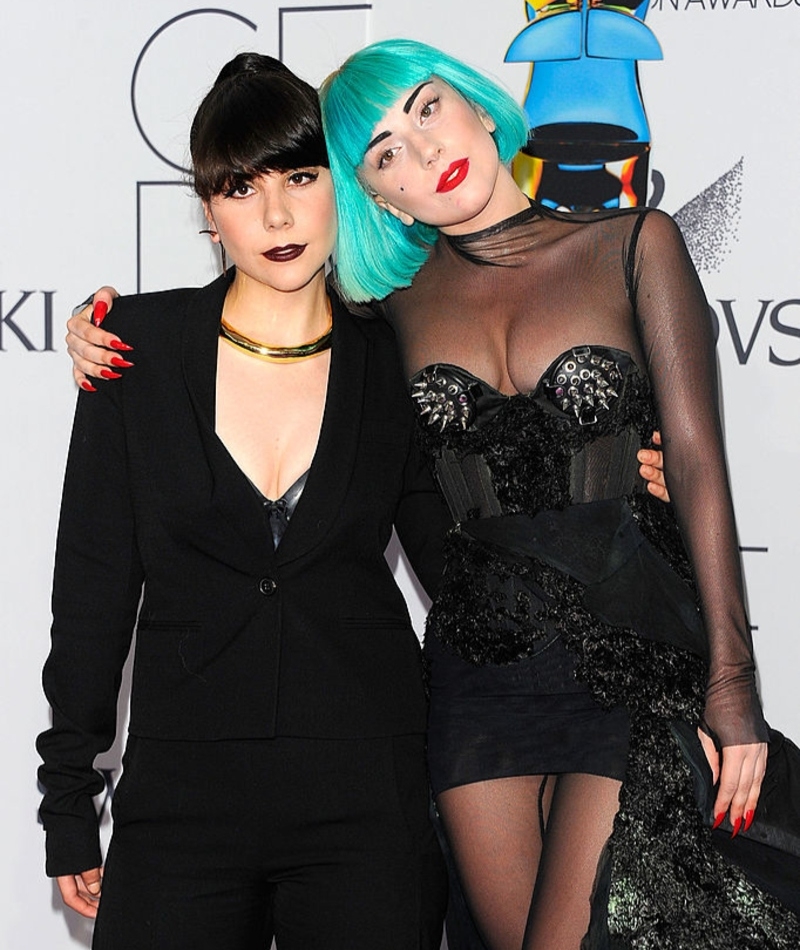 Lady Gaga (Stefani Joanne Angelina Germanotta) con su hermana Natali Germanotta | Getty Images Photo by Andrew H. Walker