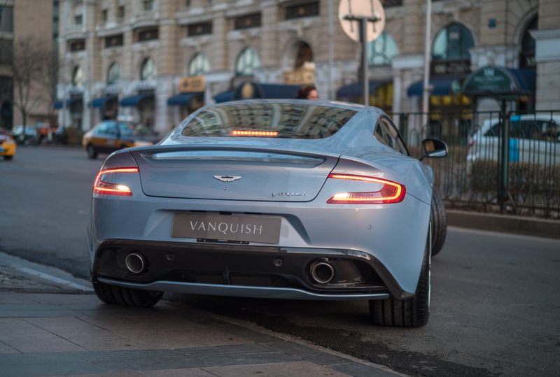 Luces Aston Martin | Shutterstock