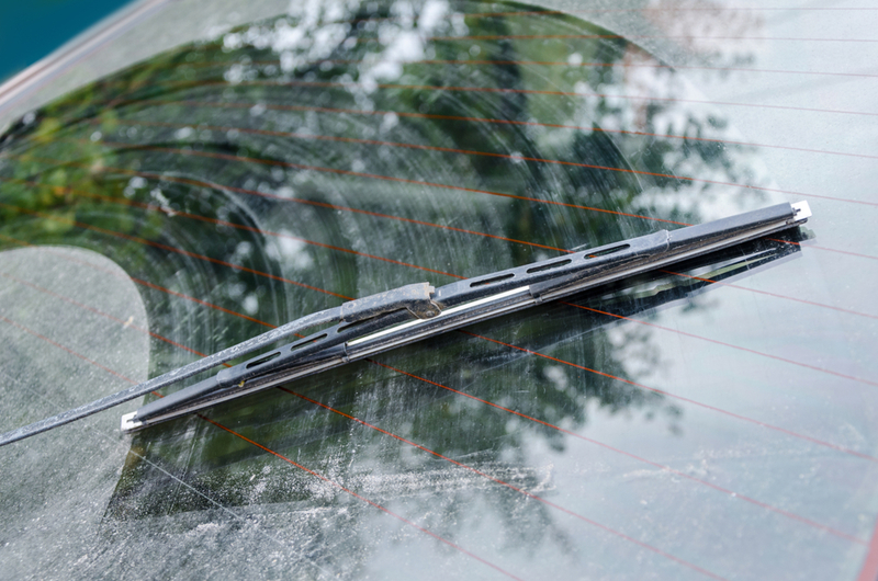Rubbing Alcohol Helps Clean Wiper Blades | Shutterstock