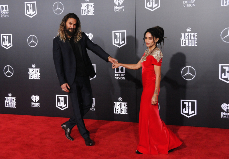 La guapísima Lisa Bonet y su pareja Jason Momoa | Getty Images Photo by Barry King
