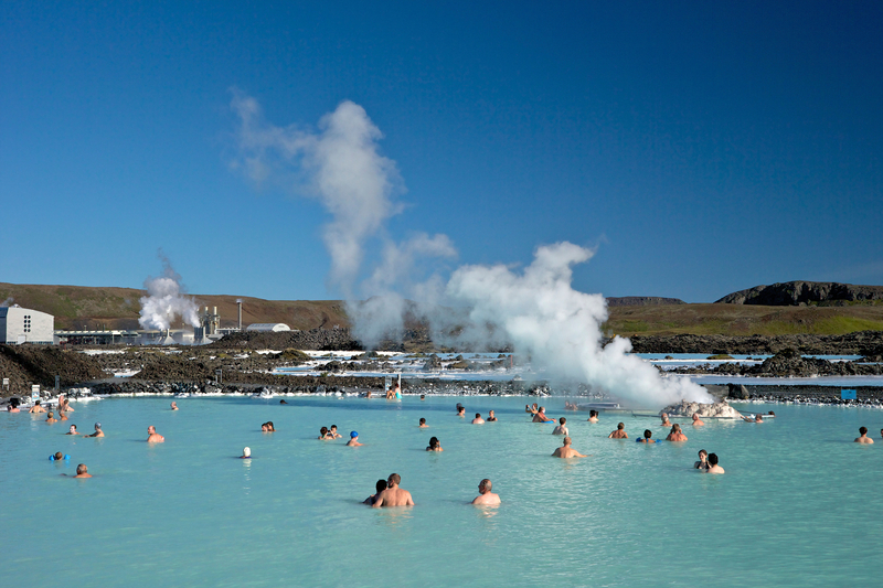 Geothermal Swimming Pool | Alamy Stock Photo by Peter Barritt