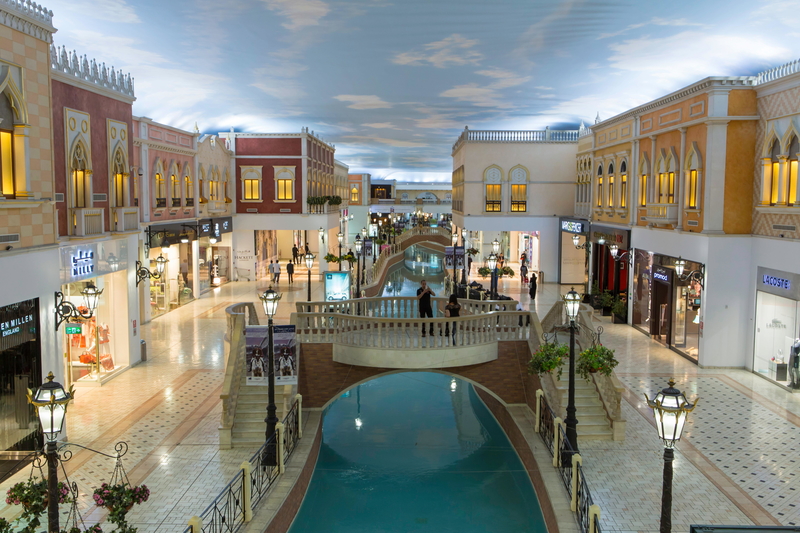 Villaggio Mall | Alamy Stock Photo