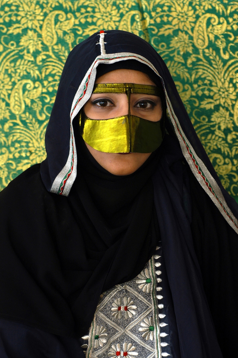 Traditional Wear for the Qatari Woman | Alamy Stock Photo