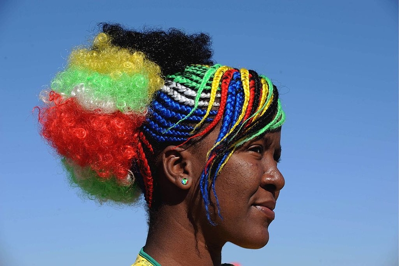 Elle est fan de l'équipe de clowns, peut-être | Getty Images Photo by Lefty Shivambu/Gallo Images