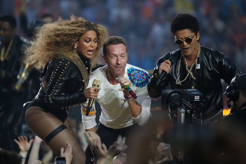 Best: Coldplay, Beyonce, Bruno Mars, 2016 | Alamy Stock Photo by Lionel Hahn/Abaca Press