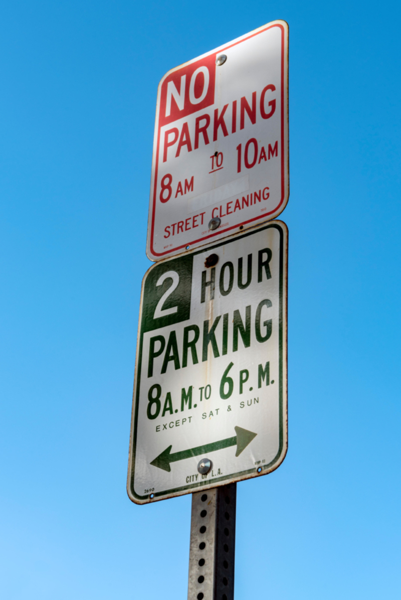 Posgrado en estacionamiento | Alamy Stock Photo