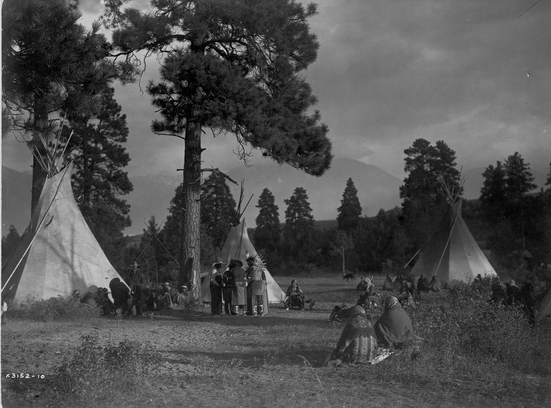 Campamento De Flathead | Getty Images Photo by Edward S. Curtis/Library of Congress/Corbis/VCG