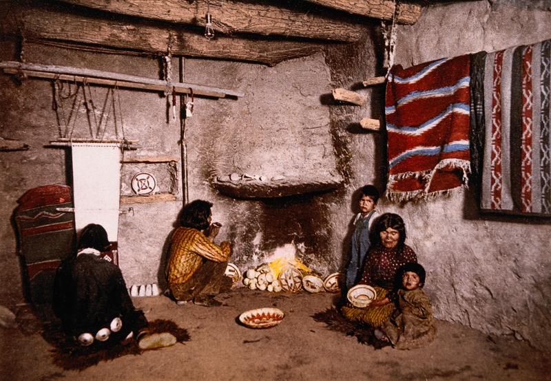 La familia Hopi | Alamy Stock Photo by Glasshouse Images/JT Vintage