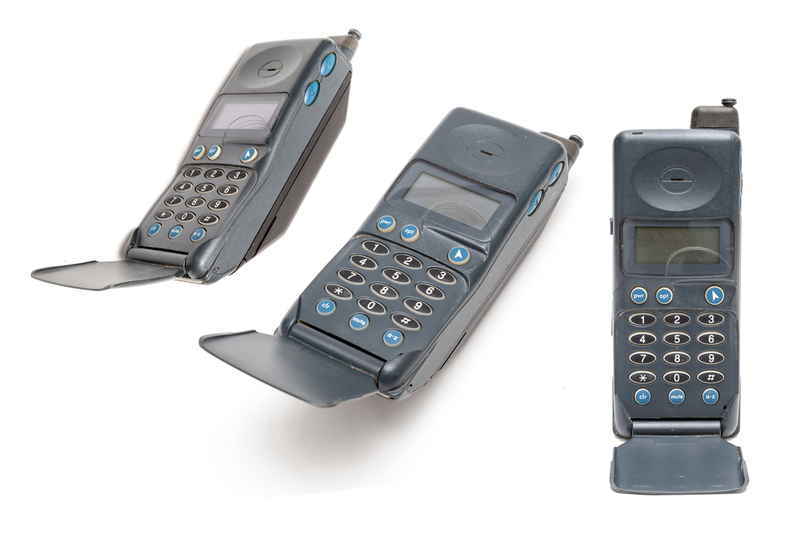  Teléfonos móviles antiguos | Shutterstock Photo by POM POM
