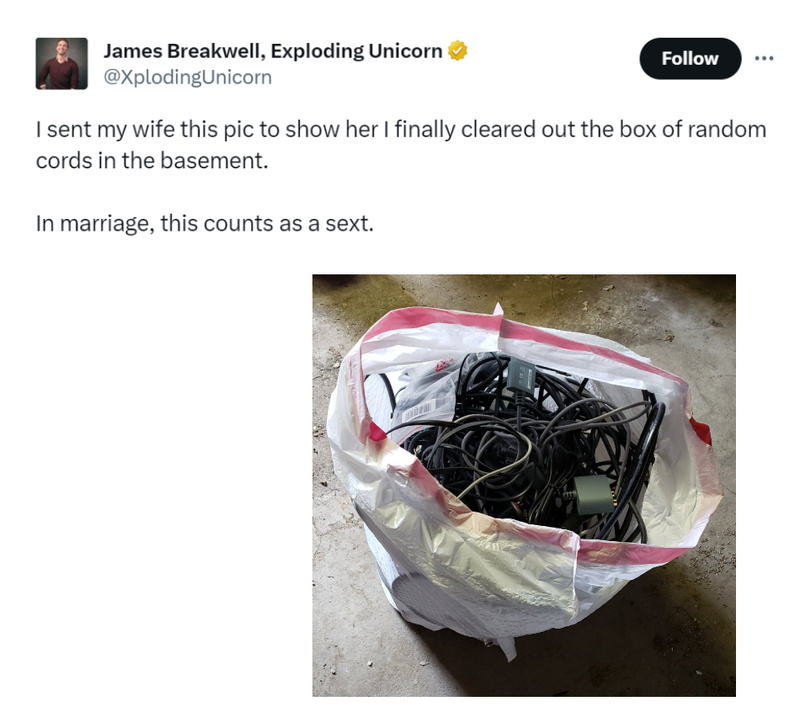 Now Show Her All the Broken-Down Cardboard Boxes | Twitter/@XplodingUnicorn