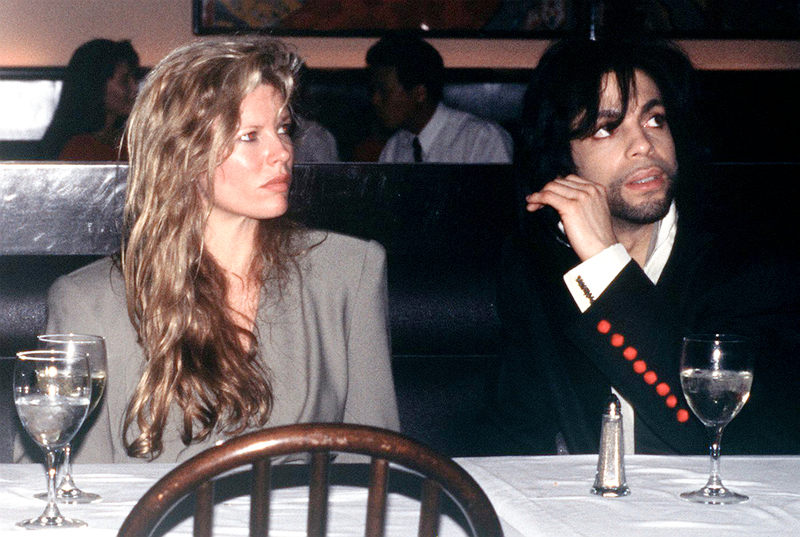 Kim Basinger y Prince | Getty Images Photo by Kypros