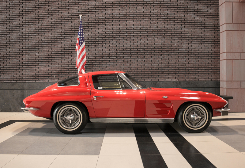 1963 Chevrolet Corvette Sting Ray Coupe | Alamy Stock Photo by Peter K.Lloyd