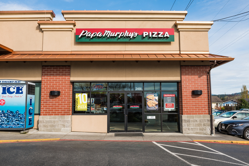 Papa Murphy’s Pizza | Shutterstock
