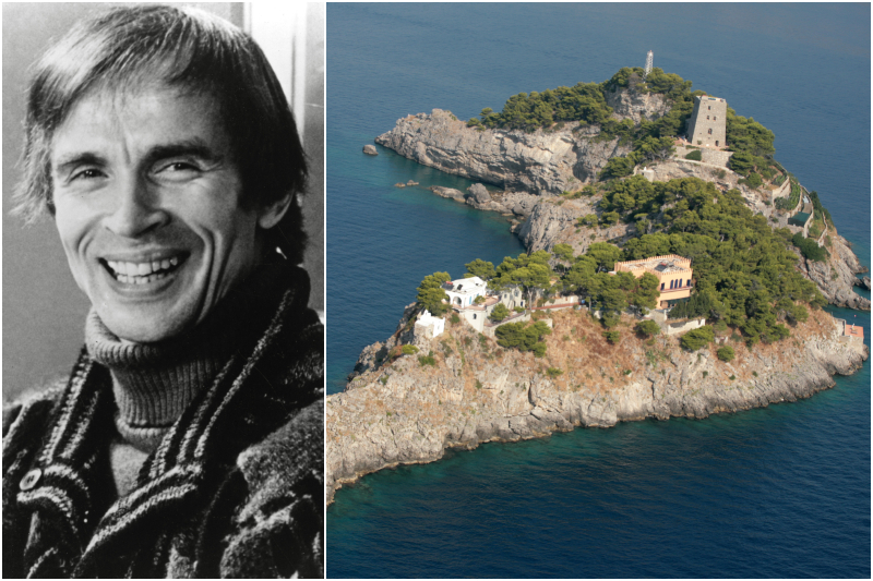 Rudolf Nureyev - Il Gallo Lungo, Amalfi Coast, Italy | Alamy Stock Photo by PictureLux/The Hollywood Archive & Shutterstock
