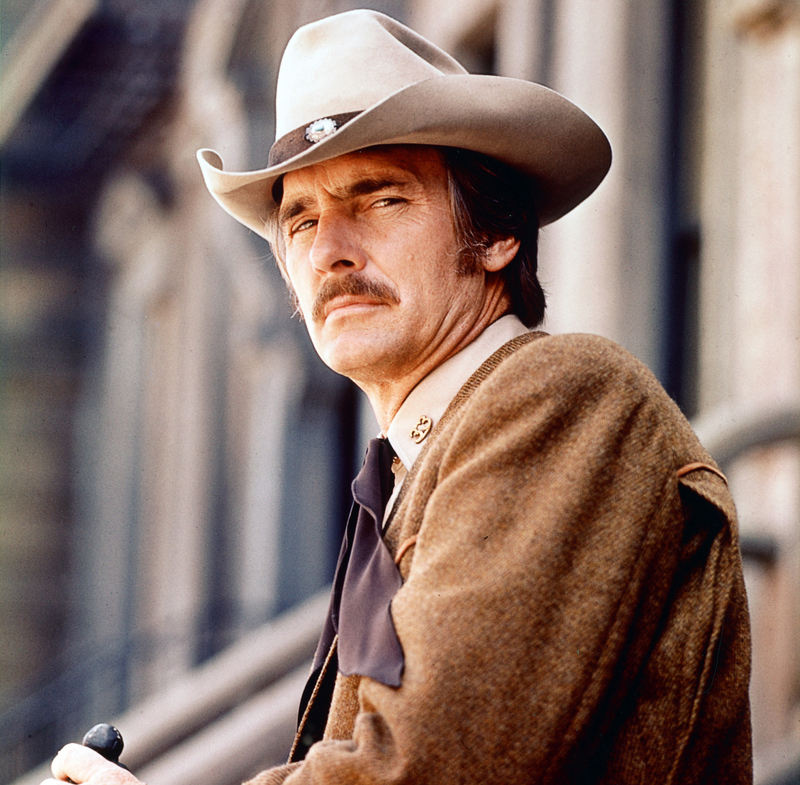 Dennis Weaver’s Departure | Getty Images Photo by Silver Screen Collection